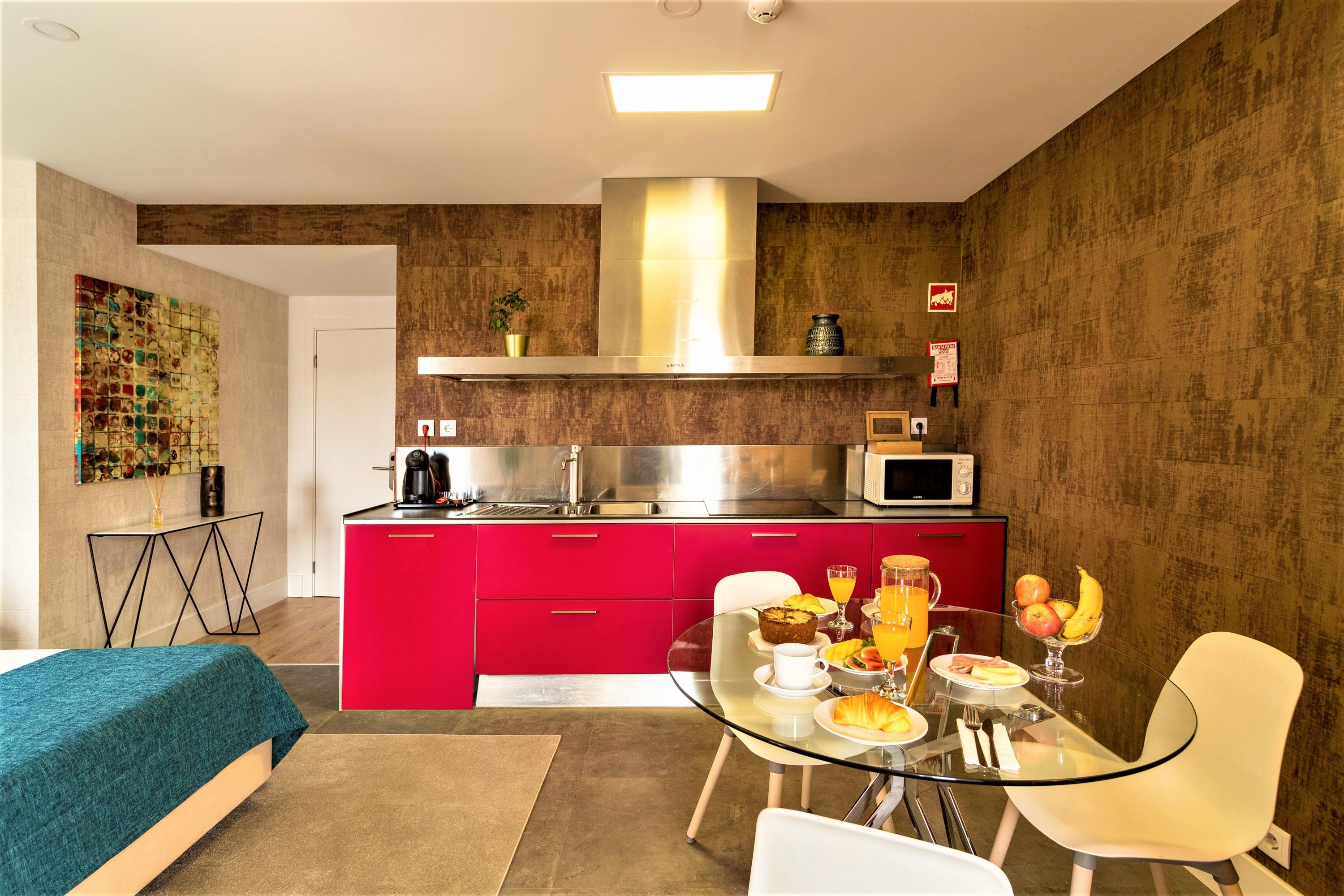 Lx51 & By Iin - Center Lisbon