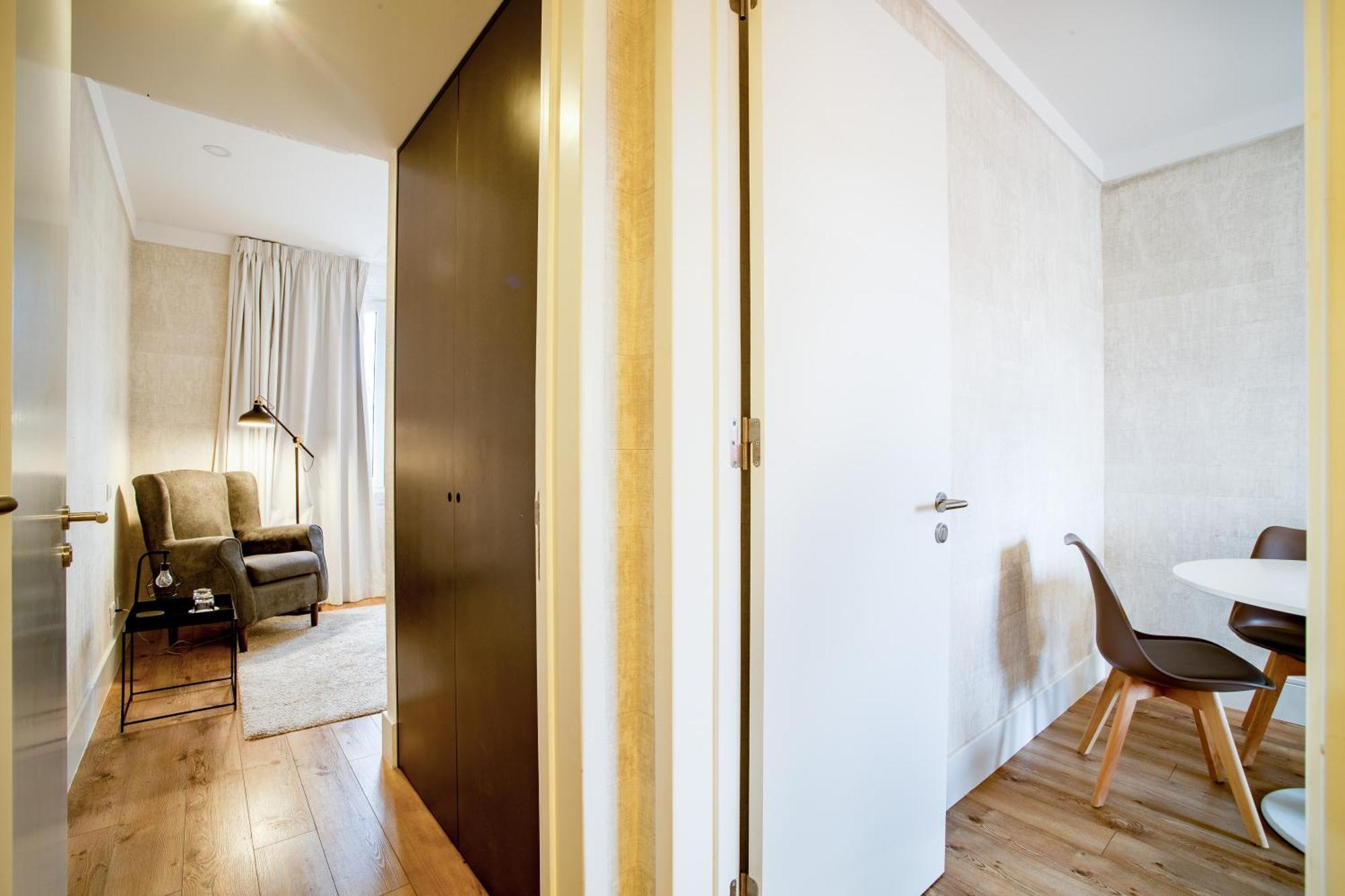 Lx51 & By Iin - Center 3* Lisbon